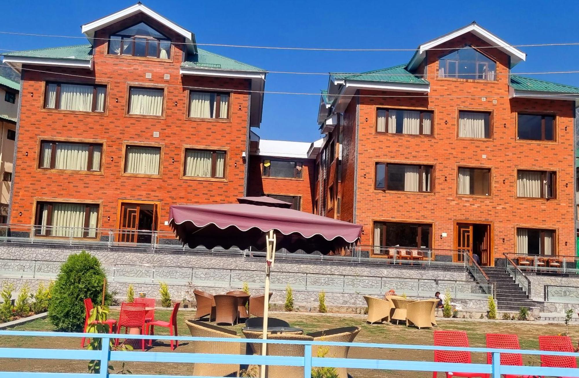 White Water Resorts Pahalgām Exterior foto